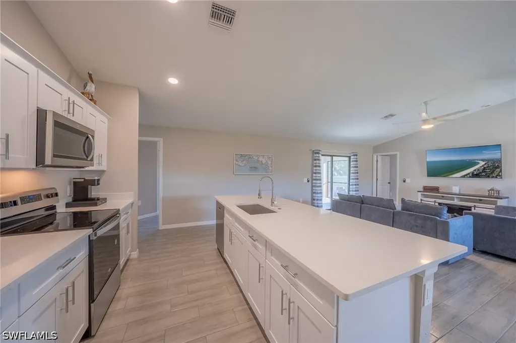 8152 Pelican Road Fort Myers FL 33967
