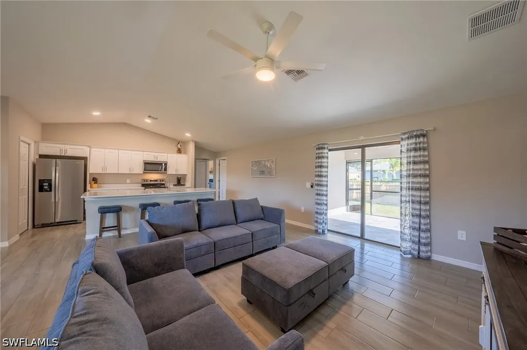 8152 Pelican Road Fort Myers FL 33967