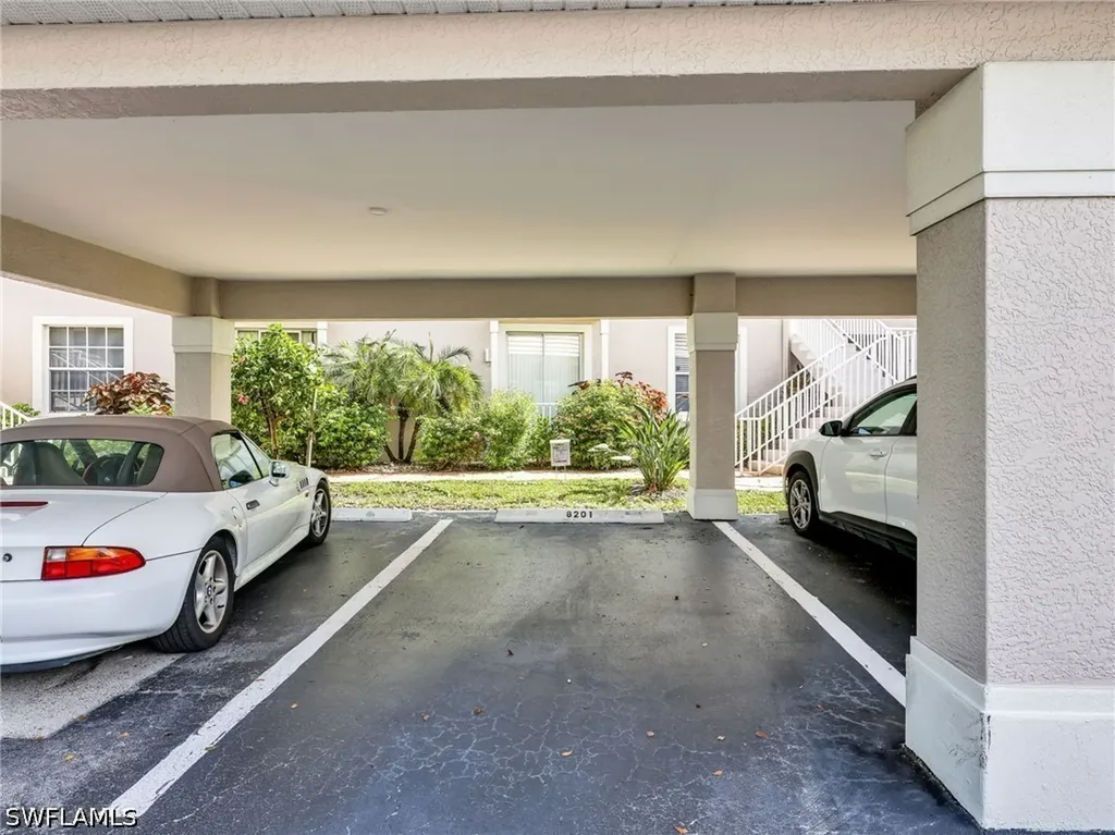 1295 Sweetwater Cove Naples FL 34110
