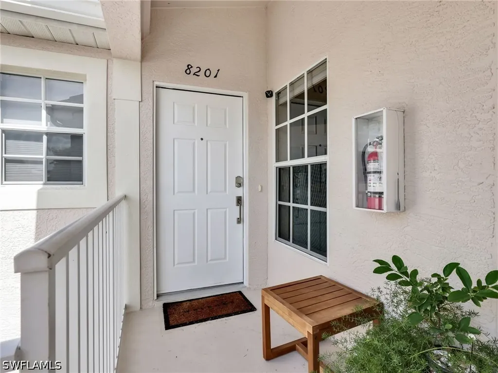 1295 Sweetwater Cove Naples FL 34110