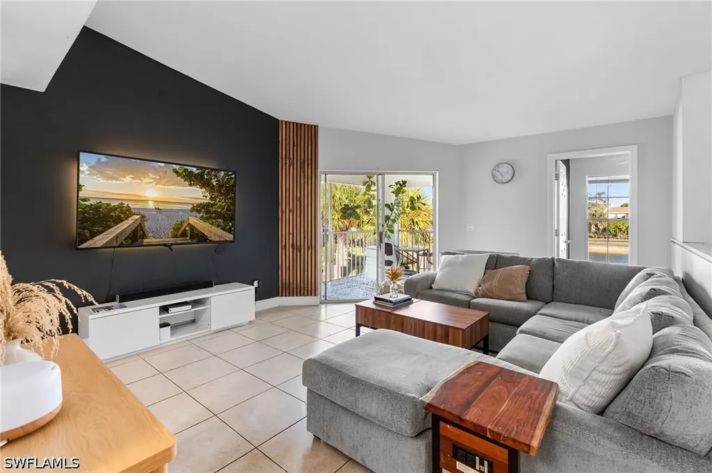 161 Santa Clara Drive Naples FL 34104