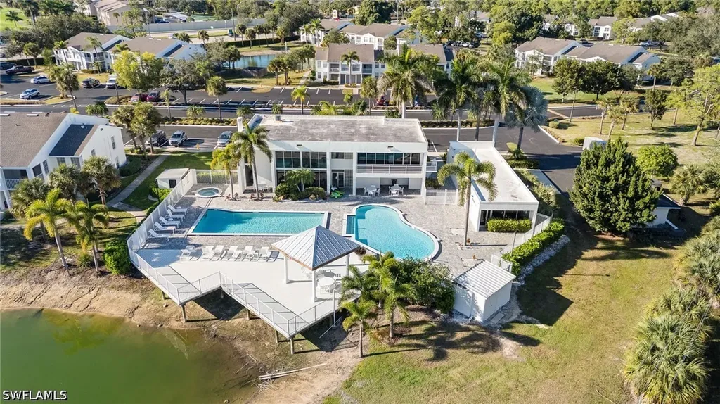 161 Santa Clara Drive Naples FL 34104