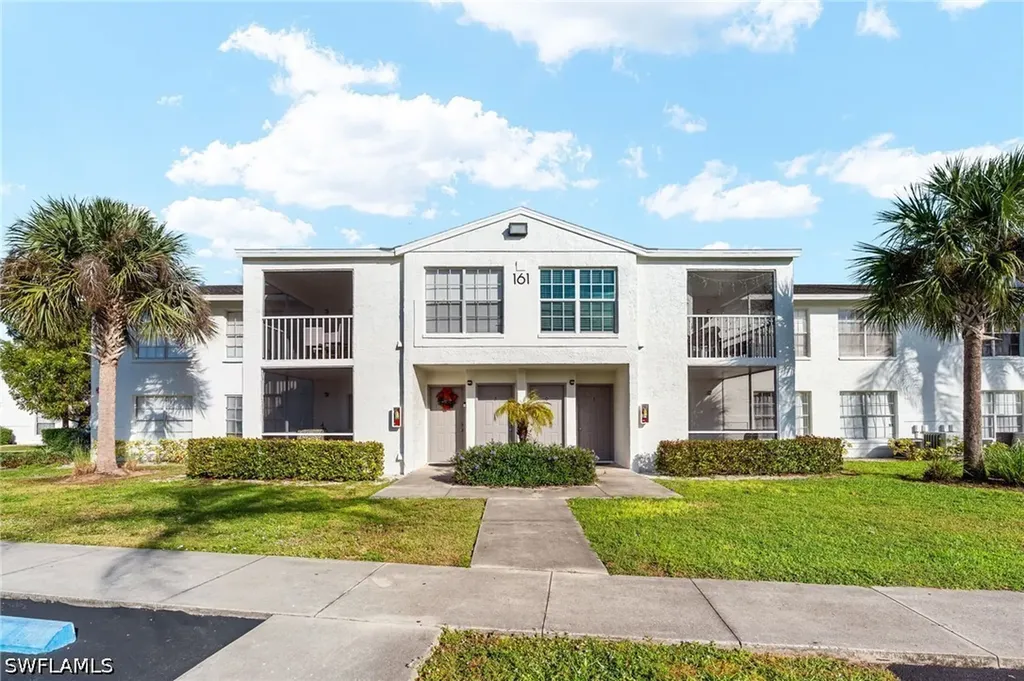 161 Santa Clara Drive Naples FL 34104