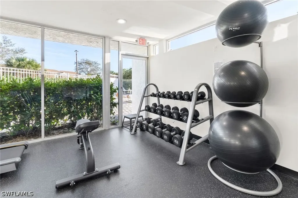 161 Santa Clara Drive Naples FL 34104