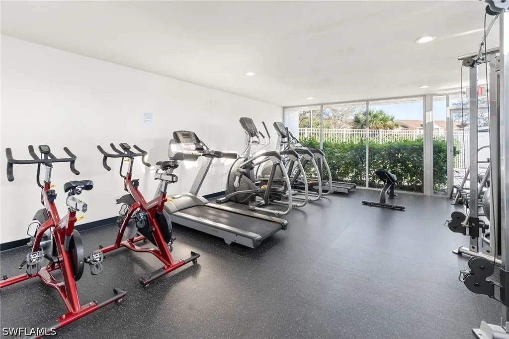 161 Santa Clara Drive Naples FL 34104