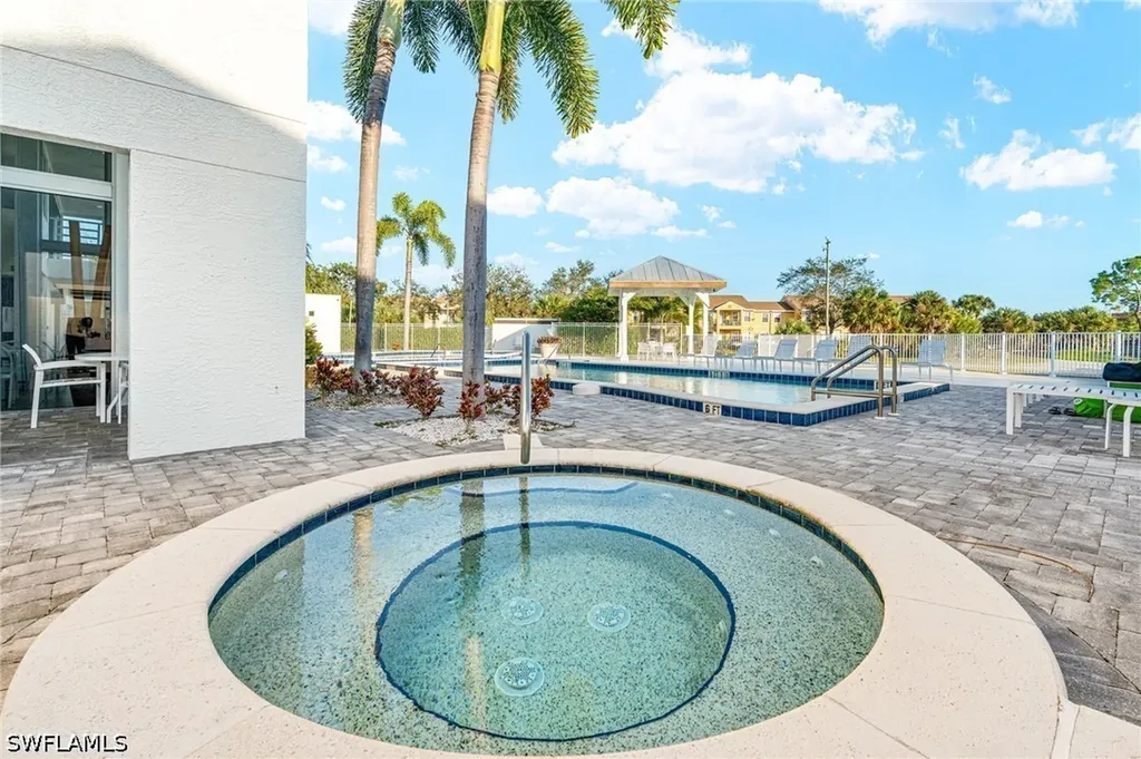 161 Santa Clara Drive Naples FL 34104
