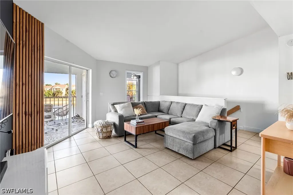 161 Santa Clara Drive Naples FL 34104