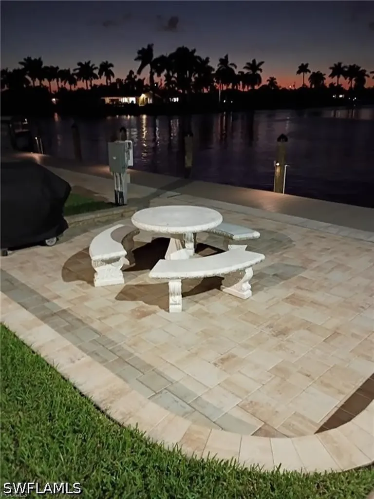 4260 SE 20th Place Cape Coral FL 33904