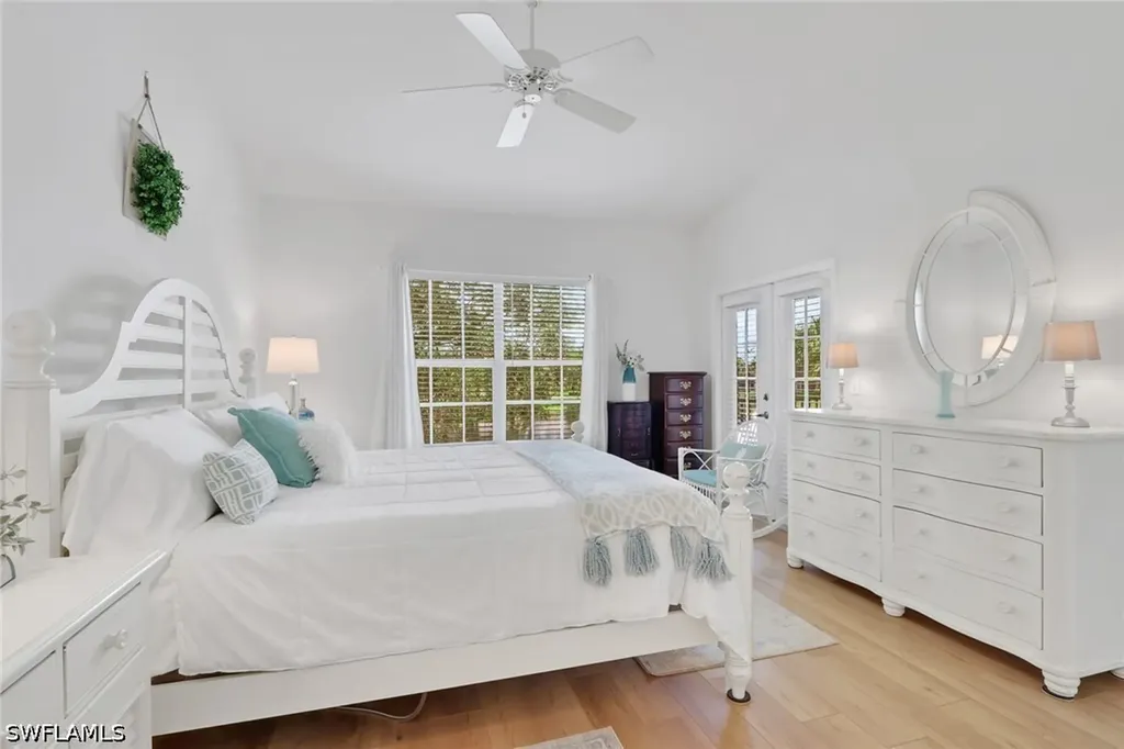 680 Wiggins Lake Drive Naples FL 34110