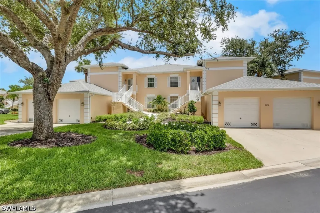 680 Wiggins Lake Drive Naples FL 34110