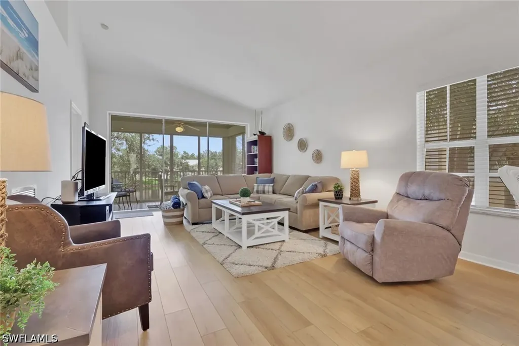 680 Wiggins Lake Drive Naples FL 34110
