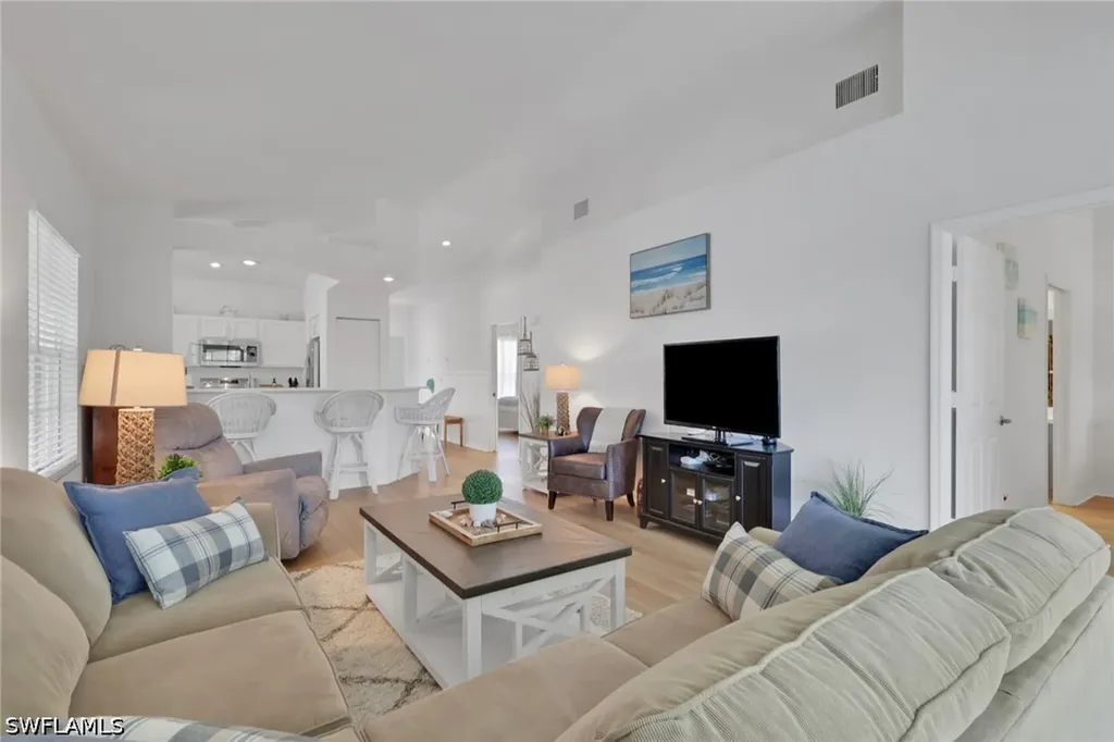 680 Wiggins Lake Drive Naples FL 34110