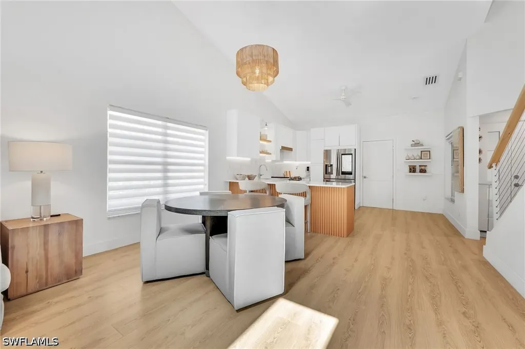 4716 Via Carmen Naples FL 34105