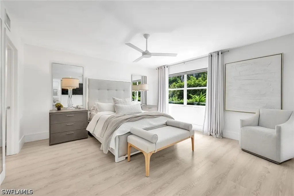 4716 Via Carmen Naples FL 34105
