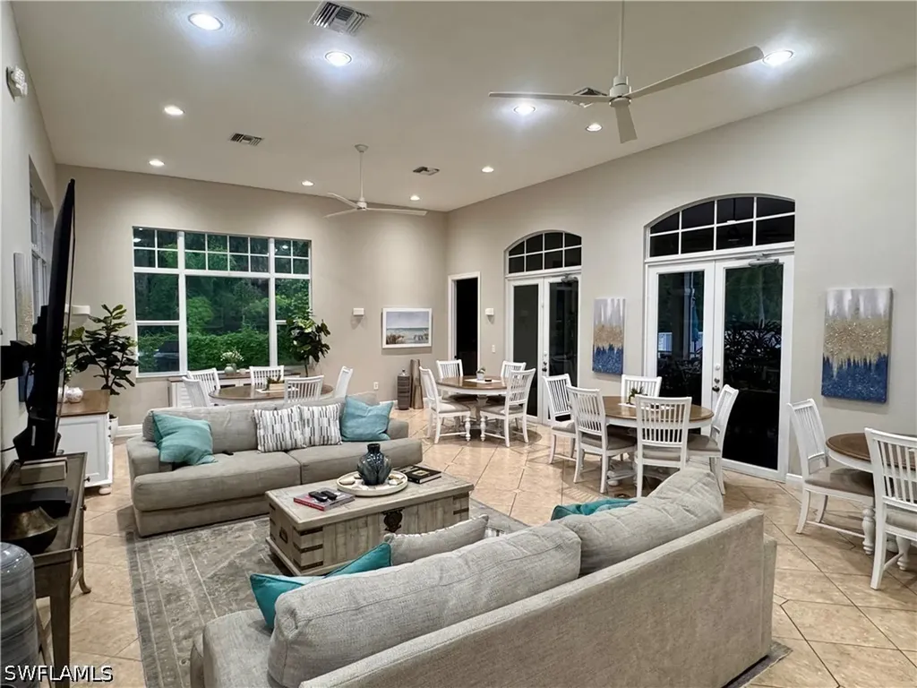 4500 Botanical Place Circle Naples FL 34112