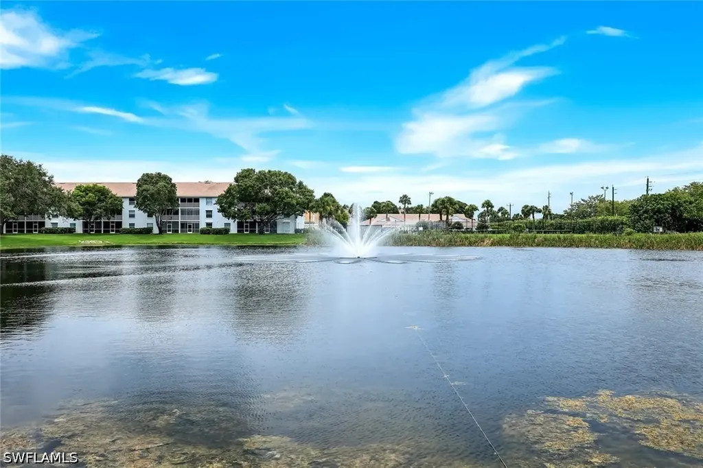 9580 Victoria Lane Naples FL 34109