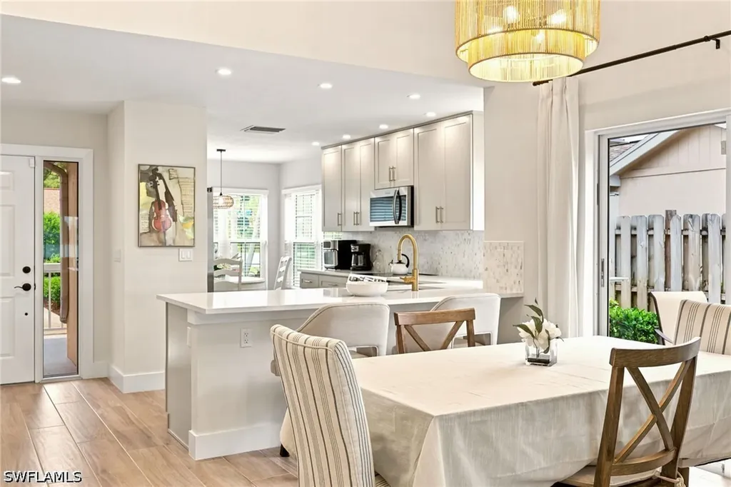 2604 Sailors Way Naples FL 34109