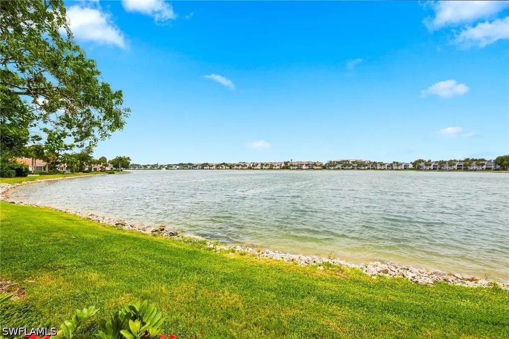2604 Sailors Way Naples FL 34109