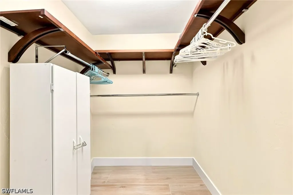 2604 Sailors Way Naples FL 34109