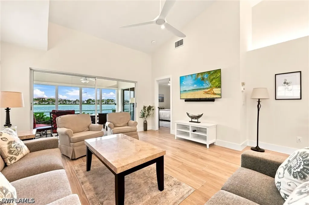 2604 Sailors Way Naples FL 34109