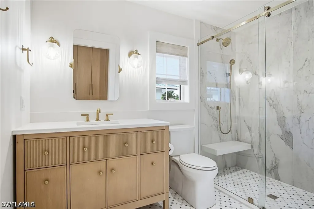 664 Pompano Drive Naples FL 34110