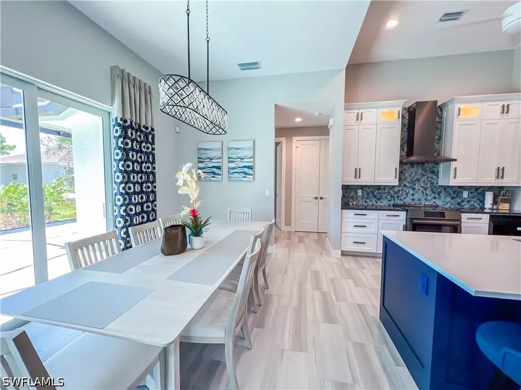 554 N Barfield Drive Marco Island FL 34145