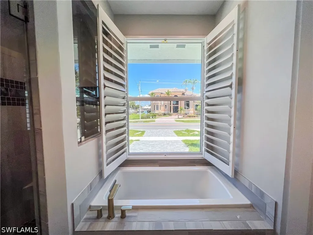 554 N Barfield Drive Marco Island FL 34145