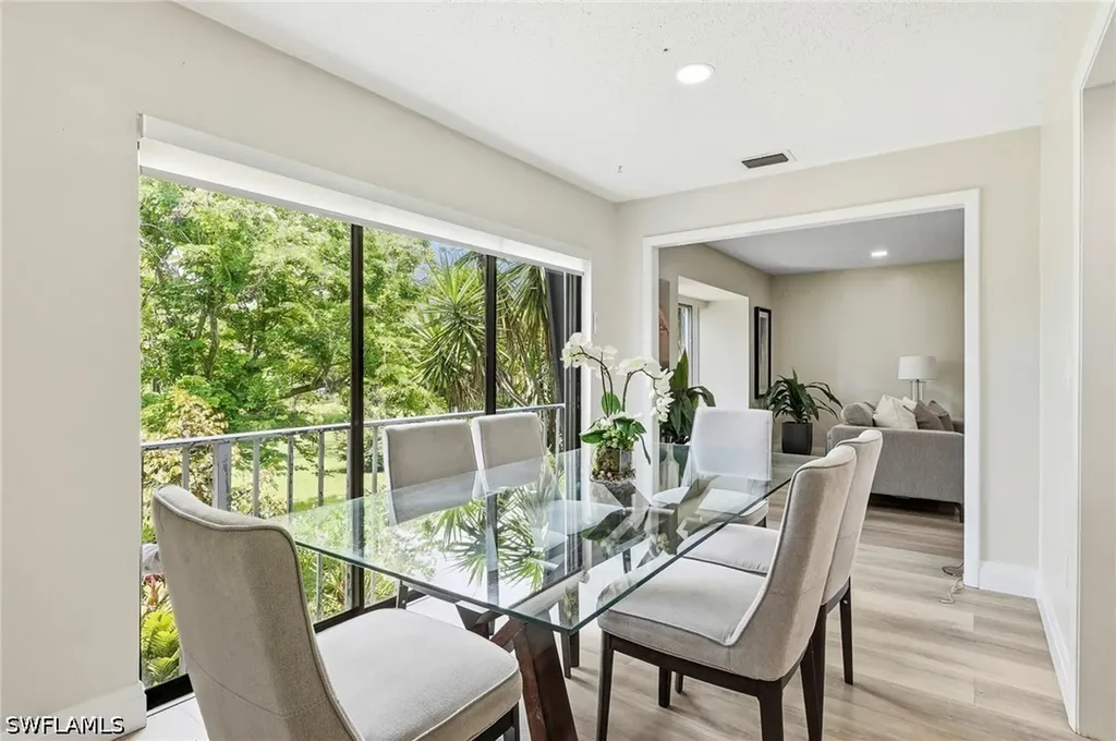 428 Meadowlark Lane Naples FL 34105