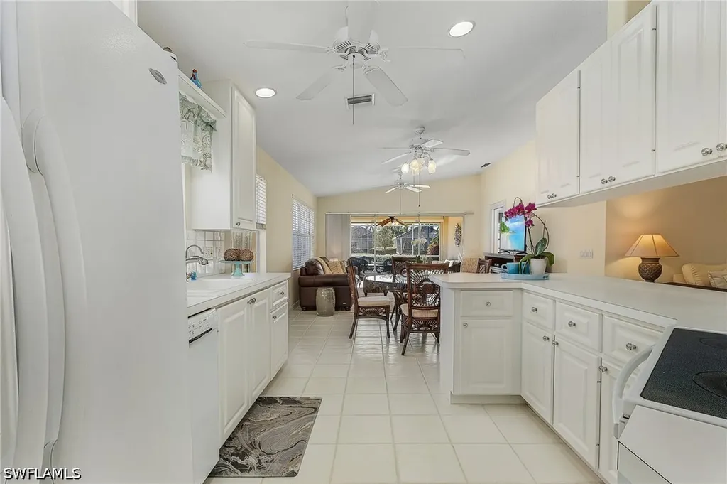 4147 Los Altos Court Naples FL 34109