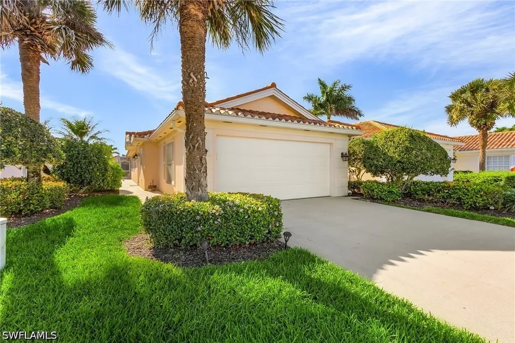 4147 Los Altos Court Naples FL 34109