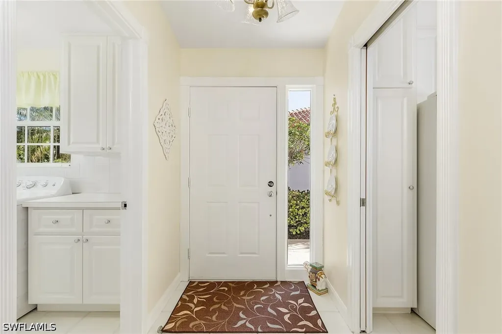 4147 Los Altos Court Naples FL 34109