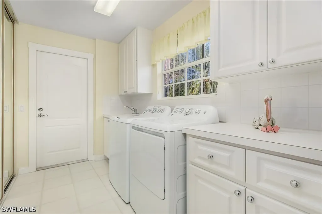 4147 Los Altos Court Naples FL 34109