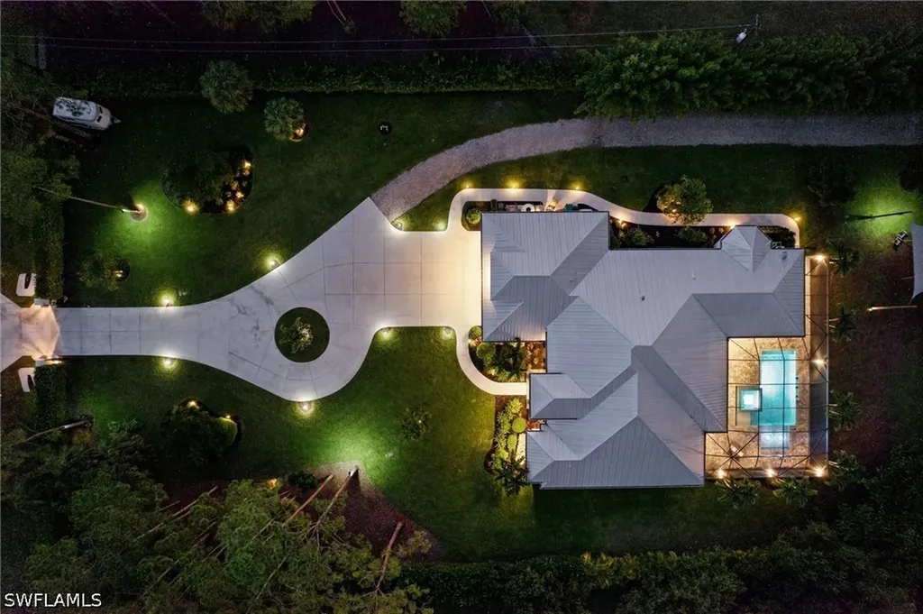 5737 Hidden Oaks Lane Naples FL 34119