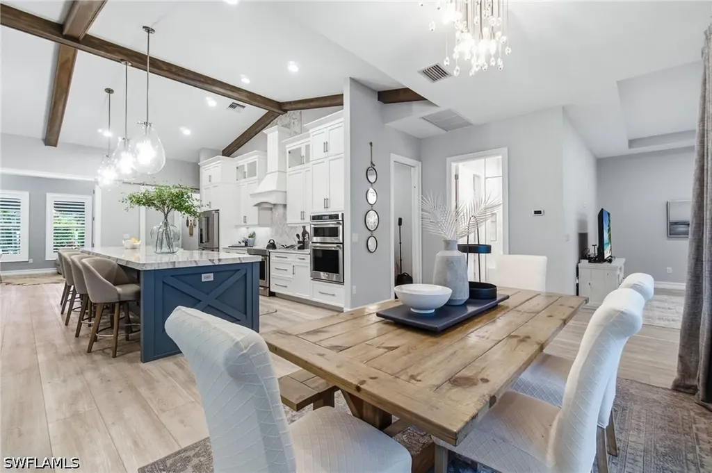 5737 Hidden Oaks Lane Naples FL 34119