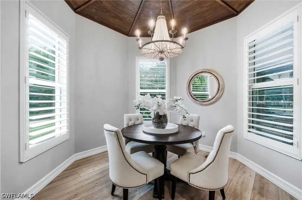5737 Hidden Oaks Lane Naples FL 34119