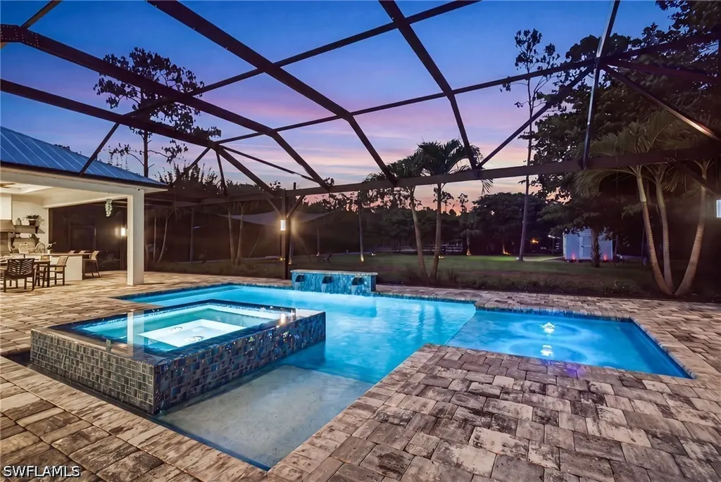 5737 Hidden Oaks Lane Naples FL 34119