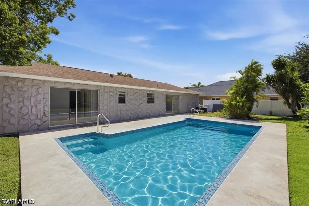 143 SE 30th Terrace Cape Coral FL 33904