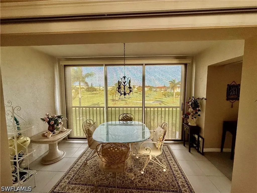 Naples FL, 1 High Point Circle W, Unit 303