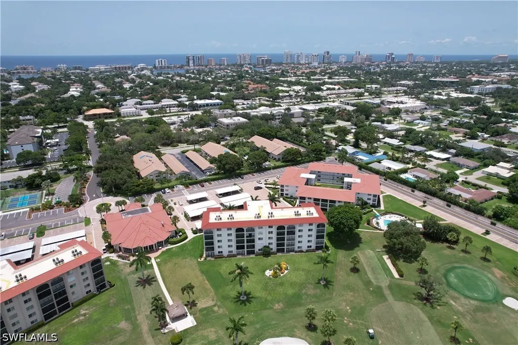 1 High Point Circle W Naples FL 34103