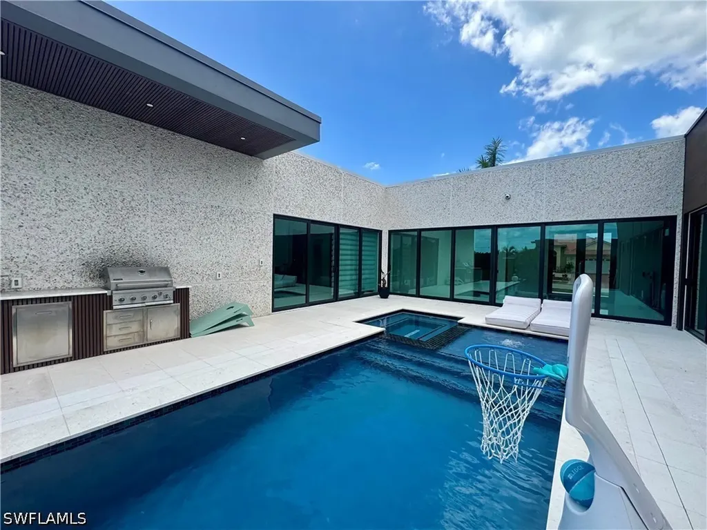 1787 Dogwood Drive Marco Island FL 34145