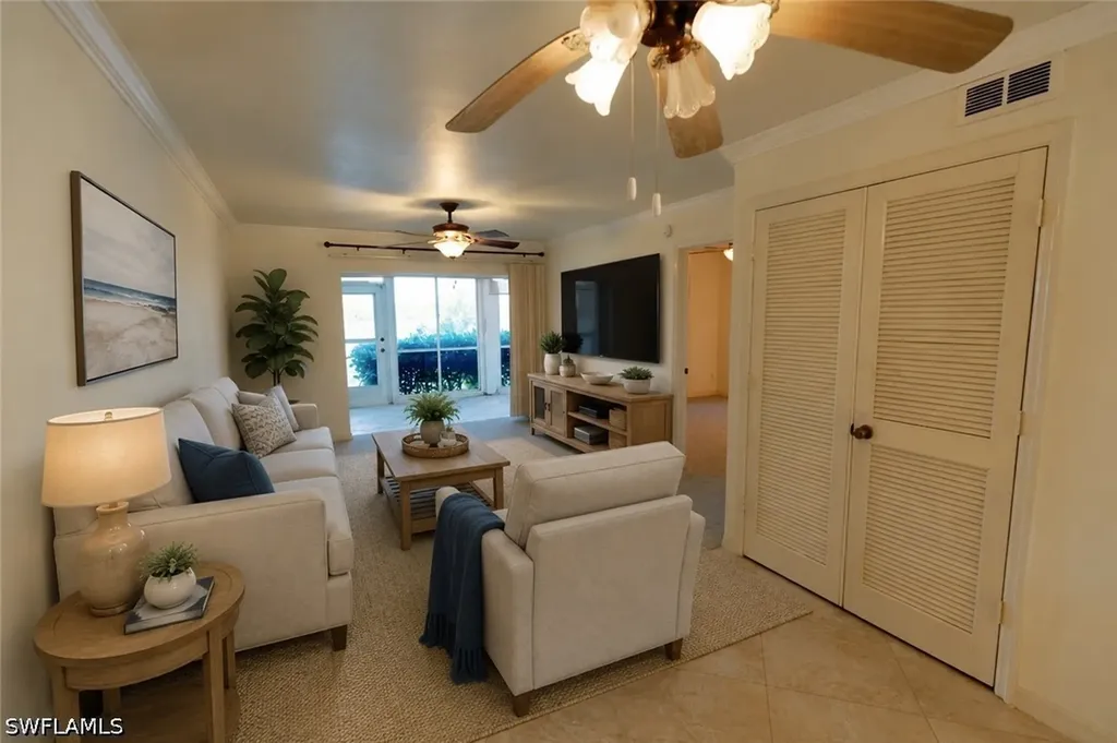 1015 Mainsail Drive Naples FL 34114