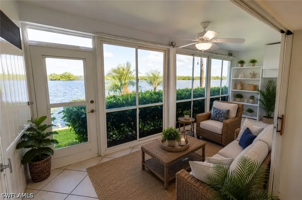 1015 Mainsail Drive Naples FL 34114