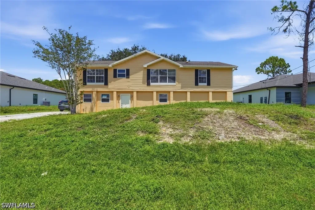 2216 Leda Avenue S Lehigh Acres FL 33973