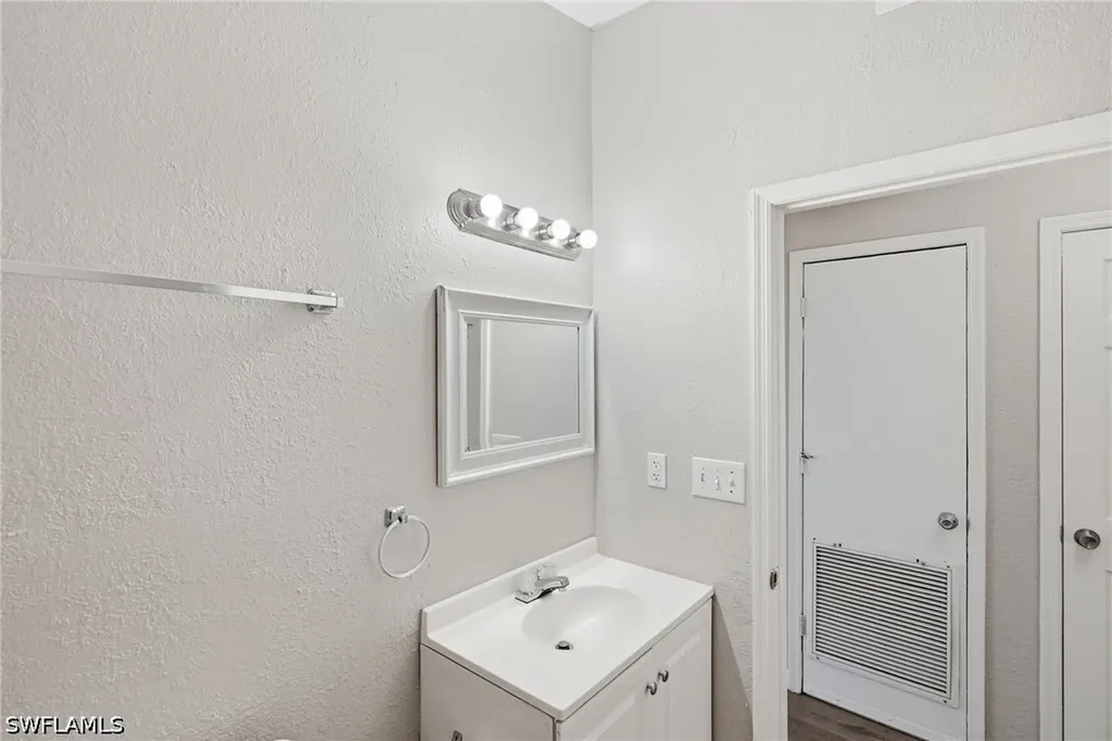 2216 Leda Avenue S Lehigh Acres FL 33973