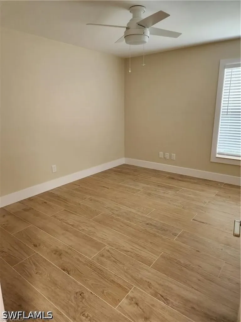 696 94th Avenue N Naples FL 34108