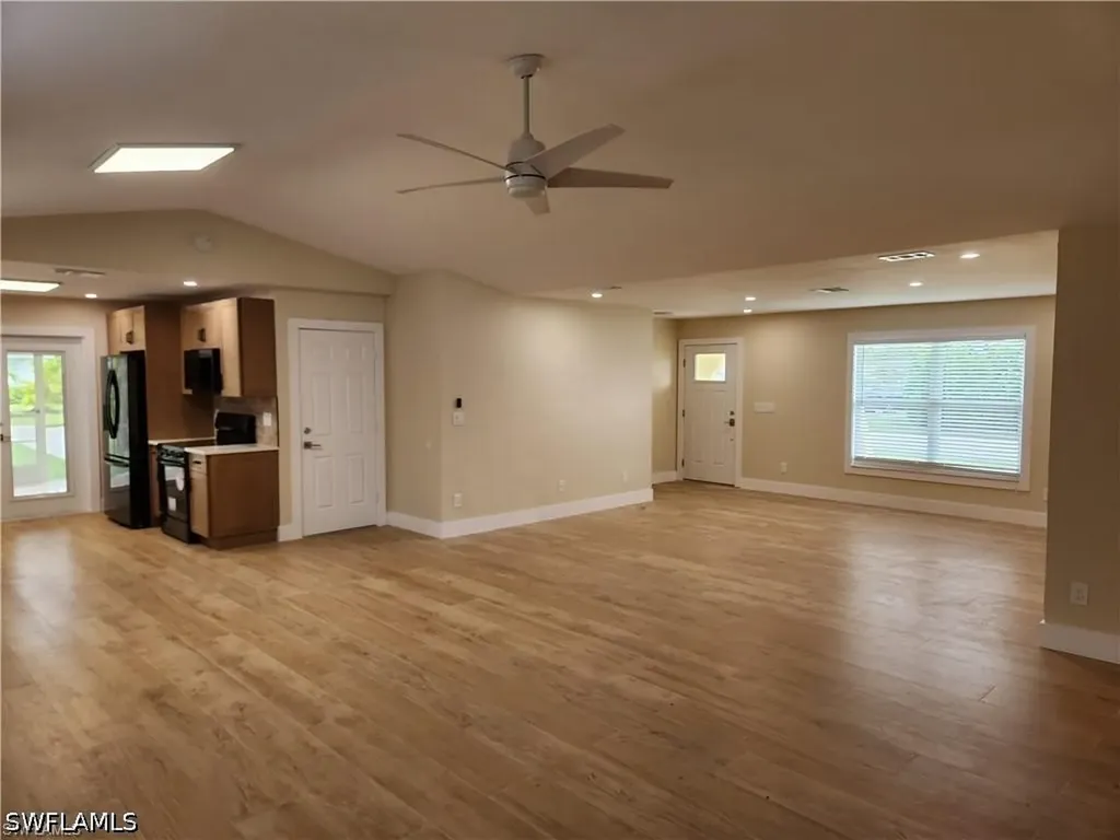 696 94th Avenue N Naples FL 34108