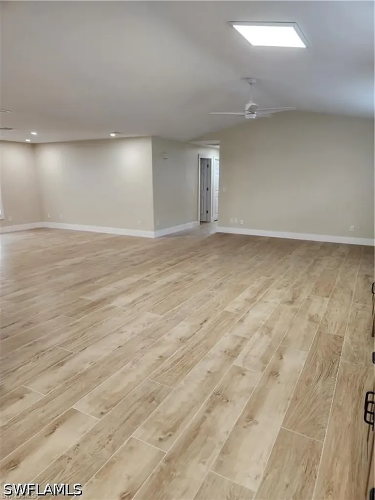 696 94th Avenue N Naples FL 34108