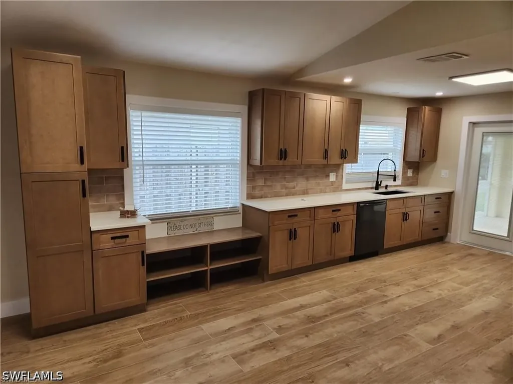 696 94th Avenue N Naples FL 34108