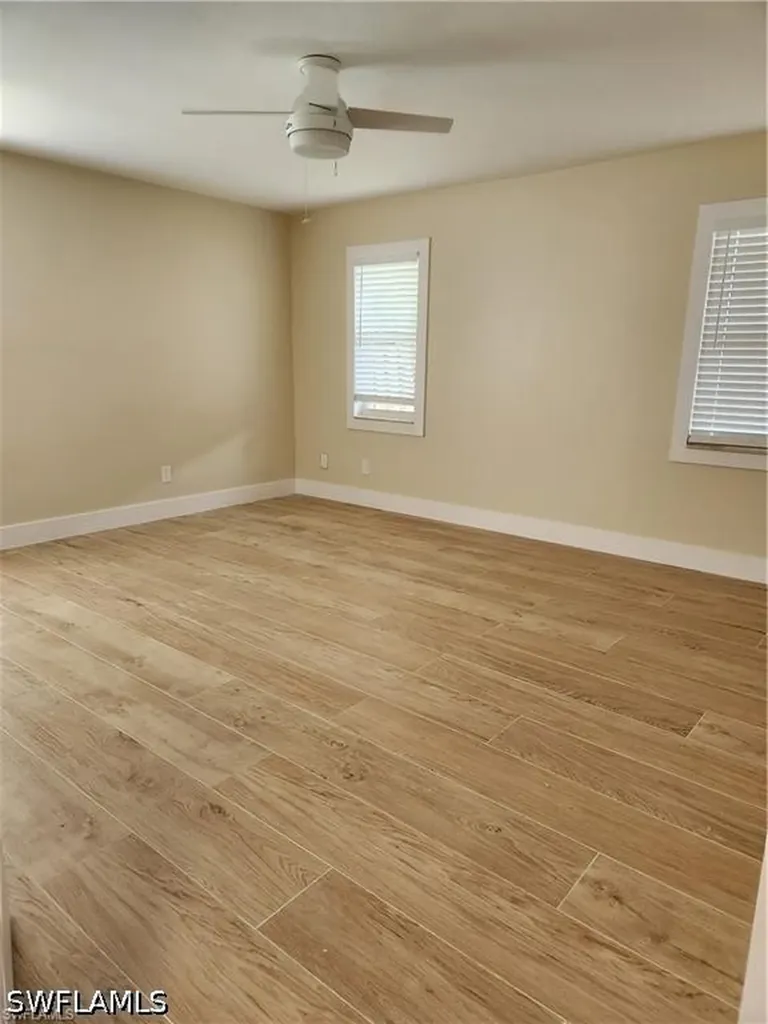 696 94th Avenue N Naples FL 34108