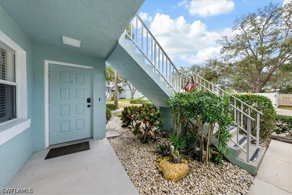 149 Wading Bird Circle Naples FL 34110